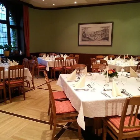 Hotel Loewen-post 3*